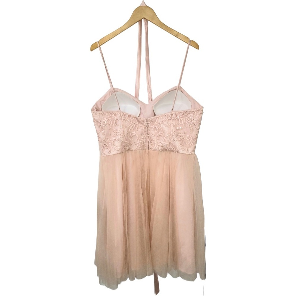 (W) Light Pink Dress From Madeleine Gardner - Picture 4 of 6